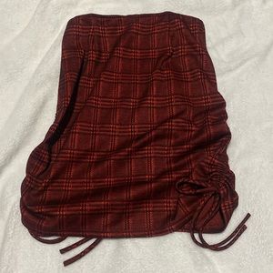 Windsor Black & Red Skirt
